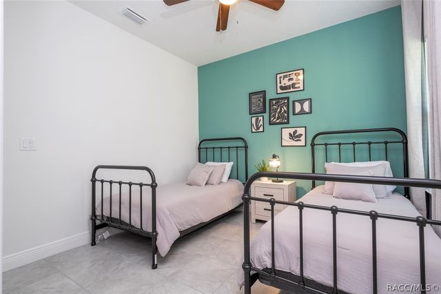 202 E Caldwell Drive, Dunnellon, FL 34434