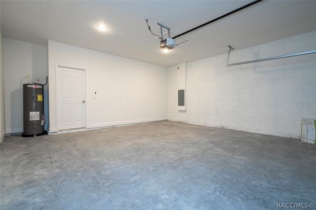 202 E Caldwell Drive, Dunnellon, FL 34434