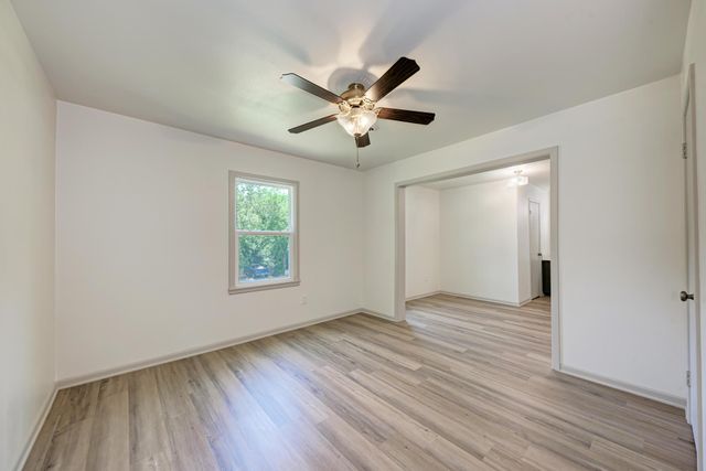 502 W Avenue A, Lampasas, TX 76550