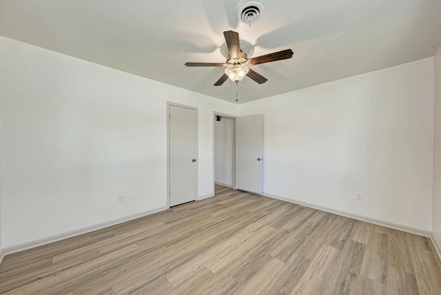 502 W Avenue A, Lampasas, TX 76550