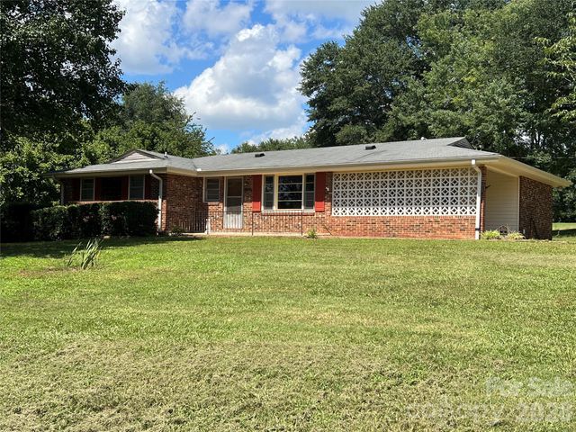 649 Pine Street Extension, Forest City, NC 28043