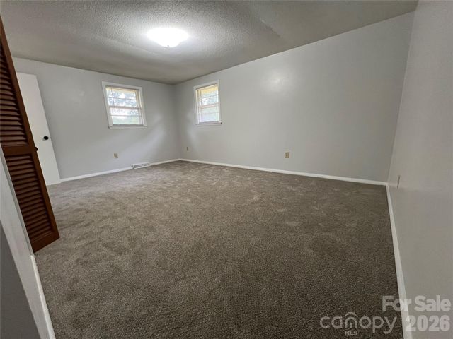 649 Pine Street Extension, Forest City, NC 28043