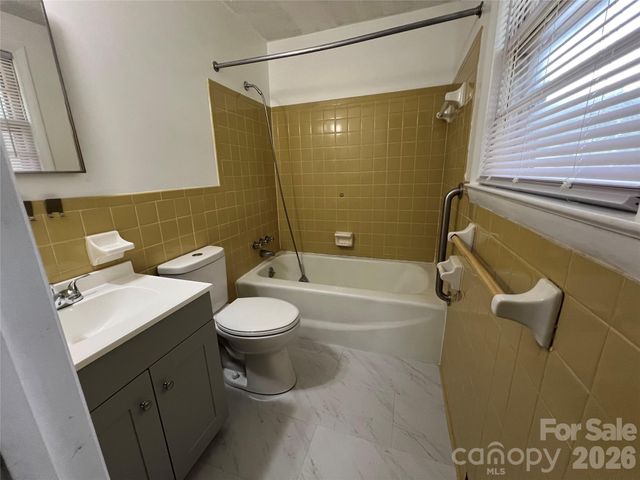 649 Pine Street Extension, Forest City, NC 28043