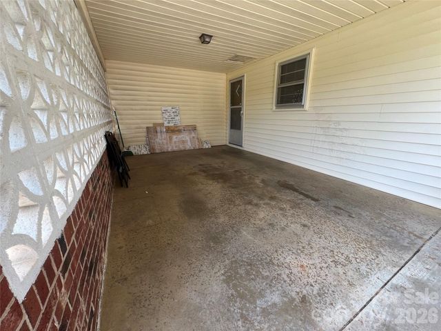 649 Pine Street Extension, Forest City, NC 28043