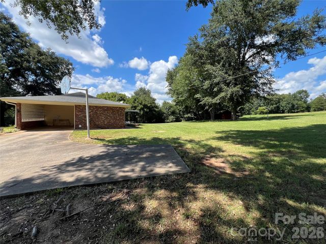 649 Pine Street Extension, Forest City, NC 28043