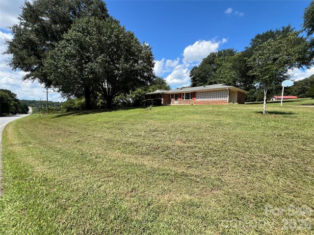 649 Pine Street Extension, Forest City, NC 28043