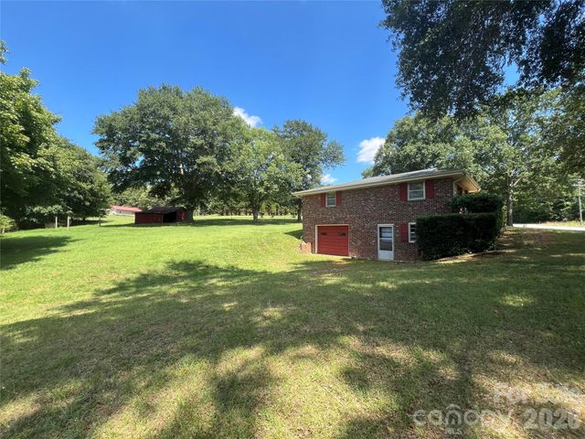 649 Pine Street Extension, Forest City, NC 28043