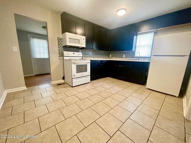 4144 Greenwood Ave, Louisville, KY 40211