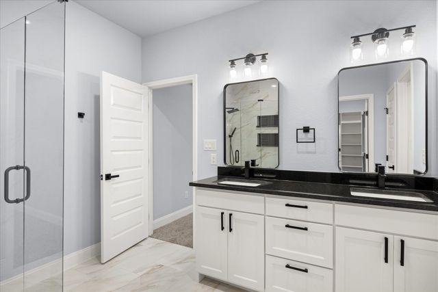 5607 Belaire Circle, Granbury, TX 76048