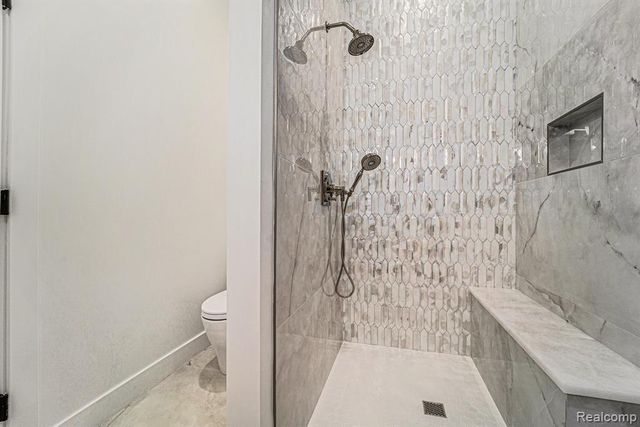 2775 Verona Way, Milford, MI 48381