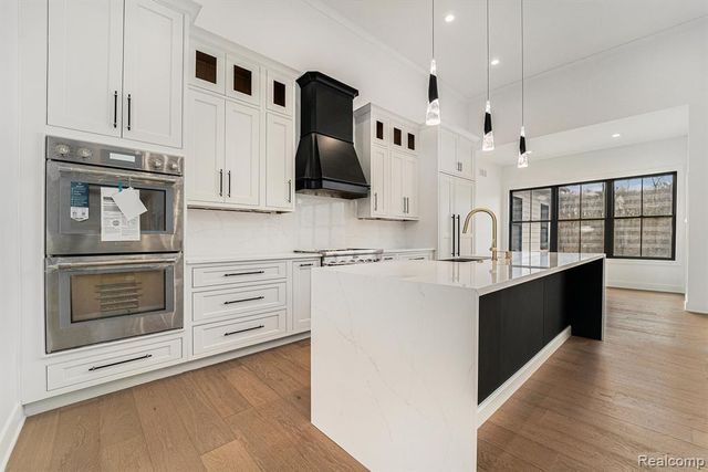 2775 Verona Way, Milford, MI 48381