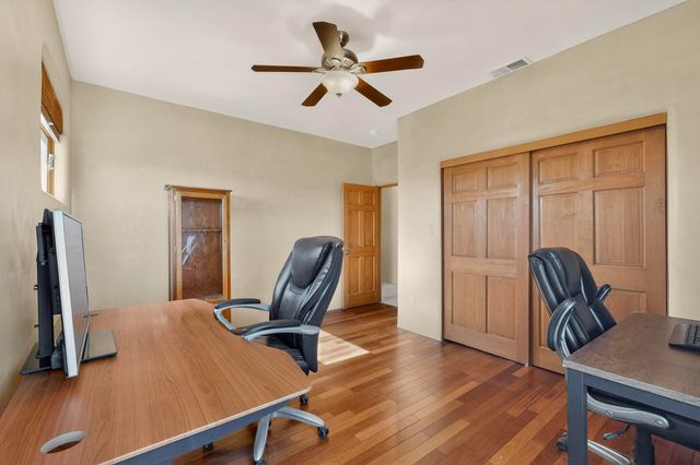 20 Vista Calabasas, Santa Fe, NM 87506