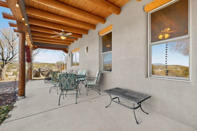 20 Vista Calabasas, Santa Fe, NM 87506