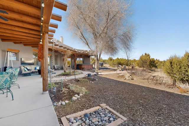 20 Vista Calabasas, Santa Fe, NM 87506