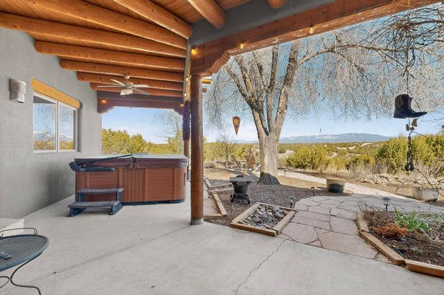 20 Vista Calabasas, Santa Fe, NM 87506