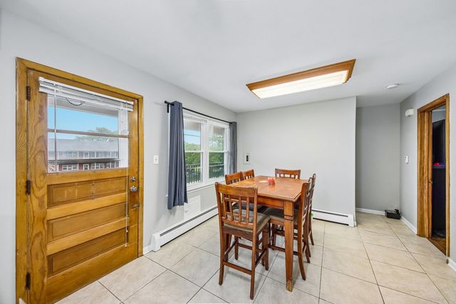 1855 Parkside Drive 8, Park Ridge, IL 60068