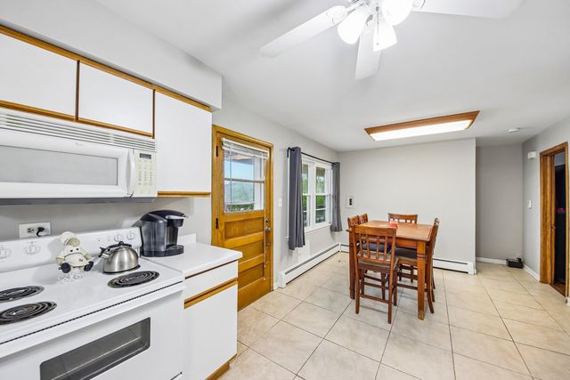 1855 Parkside Drive 8, Park Ridge, IL 60068
