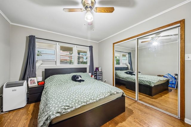 1855 Parkside Drive 8, Park Ridge, IL 60068