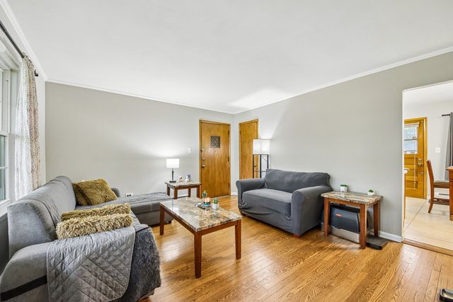 1855 Parkside Drive 8, Park Ridge, IL 60068