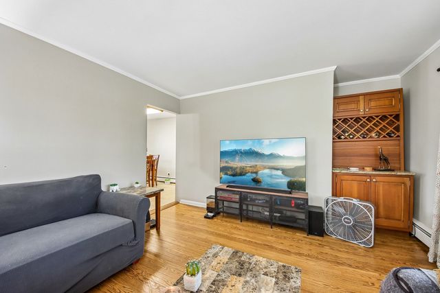 1855 Parkside Drive 8, Park Ridge, IL 60068