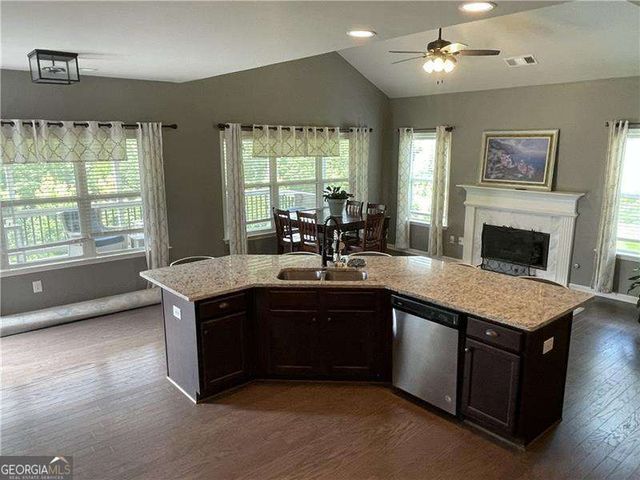 132 Blue Sky Drive, Dawsonville, GA 30534