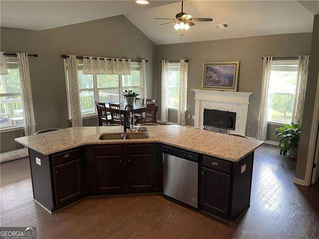 132 Blue Sky Drive, Dawsonville, GA 30534