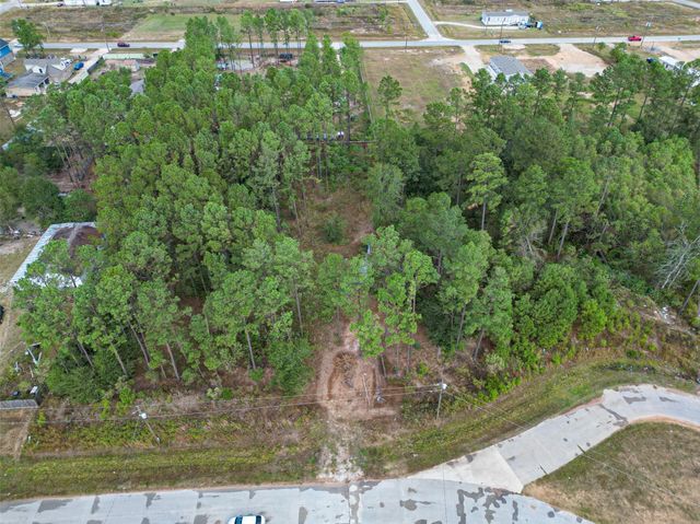 326 Road 5126, Cleveland, TX 77327