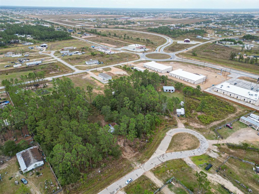 326 Road 5126, Cleveland, TX 77327