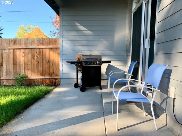 10703 Ne 70TH St, Vancouver, WA 98662