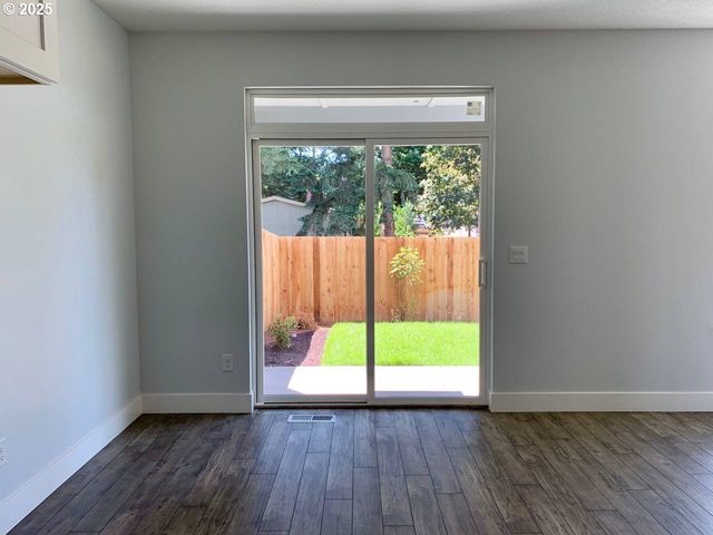 10703 Ne 70TH St, Vancouver, WA 98662