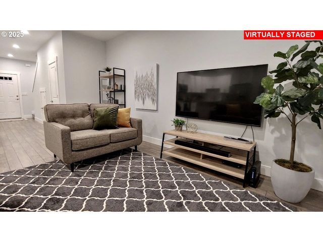 10703 Ne 70TH St, Vancouver, WA 98662