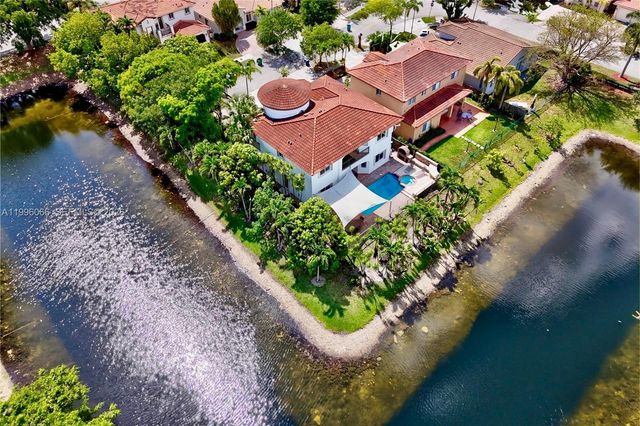 6502 SW 162nd Ct, Miami, FL 33193