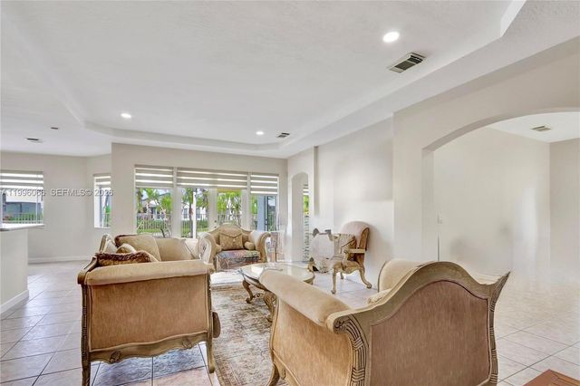 6502 SW 162nd Ct, Miami, FL 33193