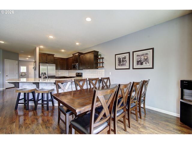 915 N GIBERT Ct, Ridgefield, WA 98642