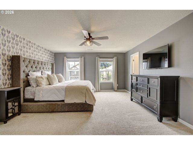 915 N GIBERT Ct, Ridgefield, WA 98642