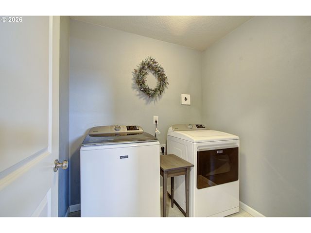 915 N GIBERT Ct, Ridgefield, WA 98642