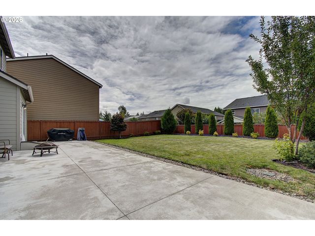 915 N GIBERT Ct, Ridgefield, WA 98642