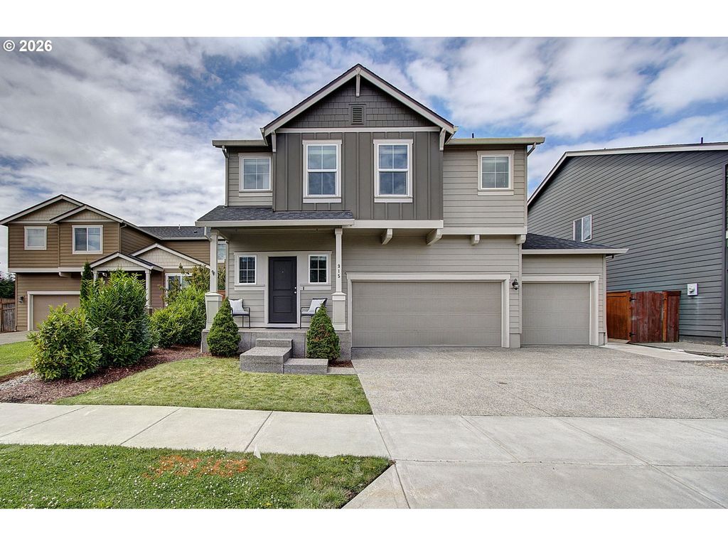 915 N GIBERT Ct, Ridgefield, WA 98642