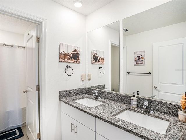 2870 SILVER SCALLOP DRIVE, Wimauma, FL 33598