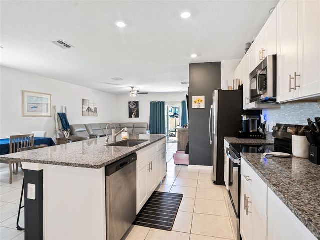 2870 SILVER SCALLOP DRIVE, Wimauma, FL 33598