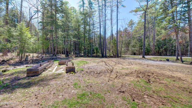 1282 County Highway 110, Broadalbin, NY 12025