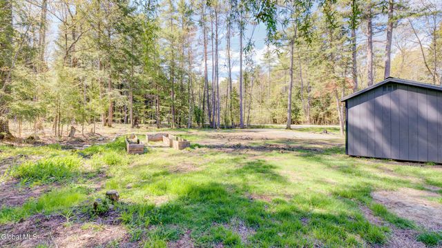 1282 County Highway 110, Broadalbin, NY 12025