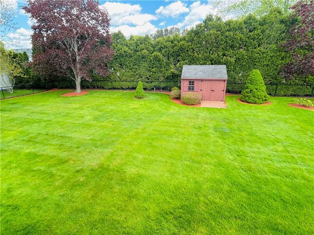 166 Mohawk Drive, Seekonk, MA 02771