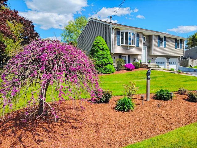 166 Mohawk Drive, Seekonk, MA 02771