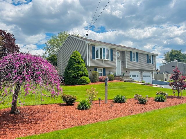 166 Mohawk Drive, Seekonk, MA 02771