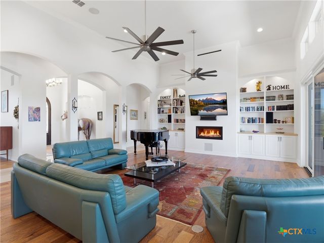 2144 Senora Ridge, Canyon Lake, TX 78133