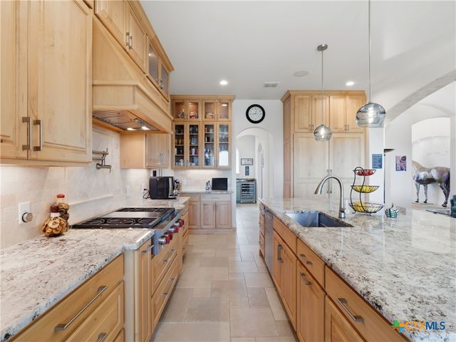 2144 Senora Ridge, Canyon Lake, TX 78133