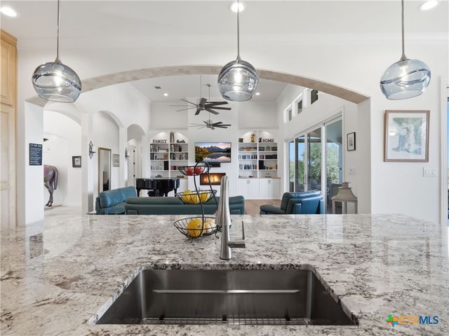 2144 Senora Ridge, Canyon Lake, TX 78133