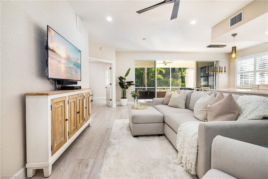 19071 Ridgepoint DR 102, Estero, FL 33928