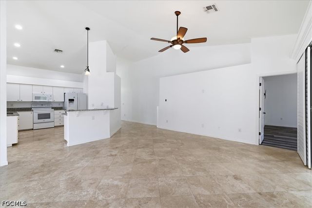 8137 Breton CIR, Fort Myers, FL 33912